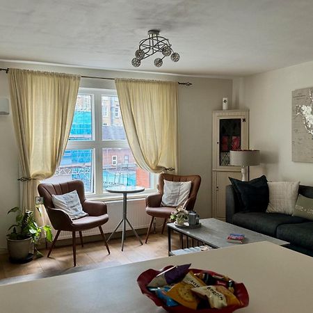 Super Central Beautiful Three Bedroom Londra Dış mekan fotoğraf