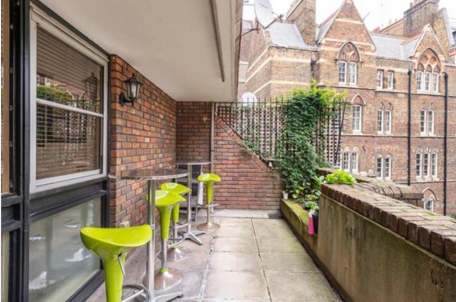 Super Central Beautiful Three Bedroom Londra Dış mekan fotoğraf