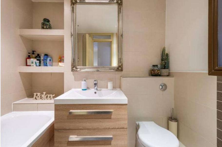 Super Central Beautiful Three Bedroom Londra Dış mekan fotoğraf