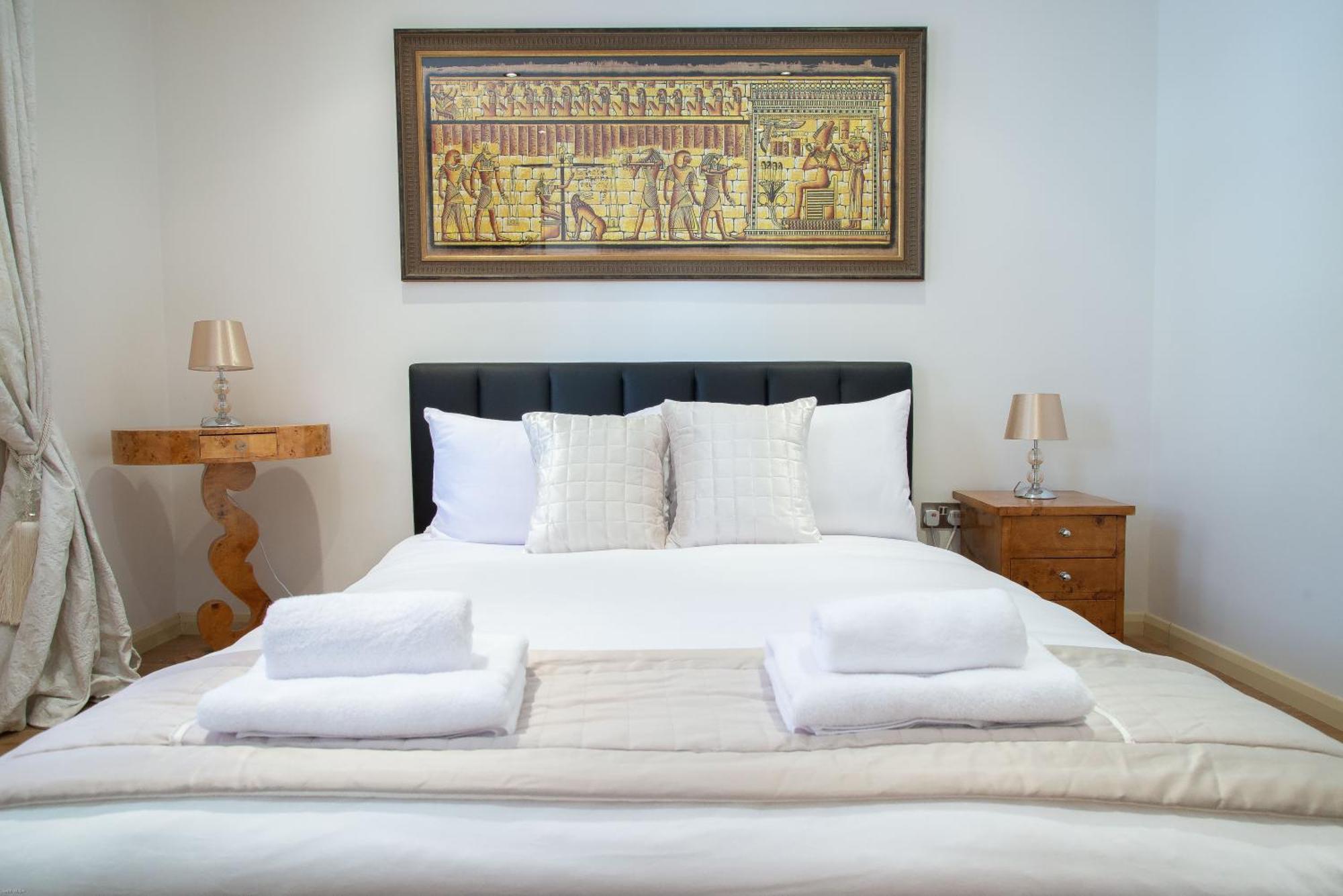 Super Central Beautiful Three Bedroom Londra Dış mekan fotoğraf