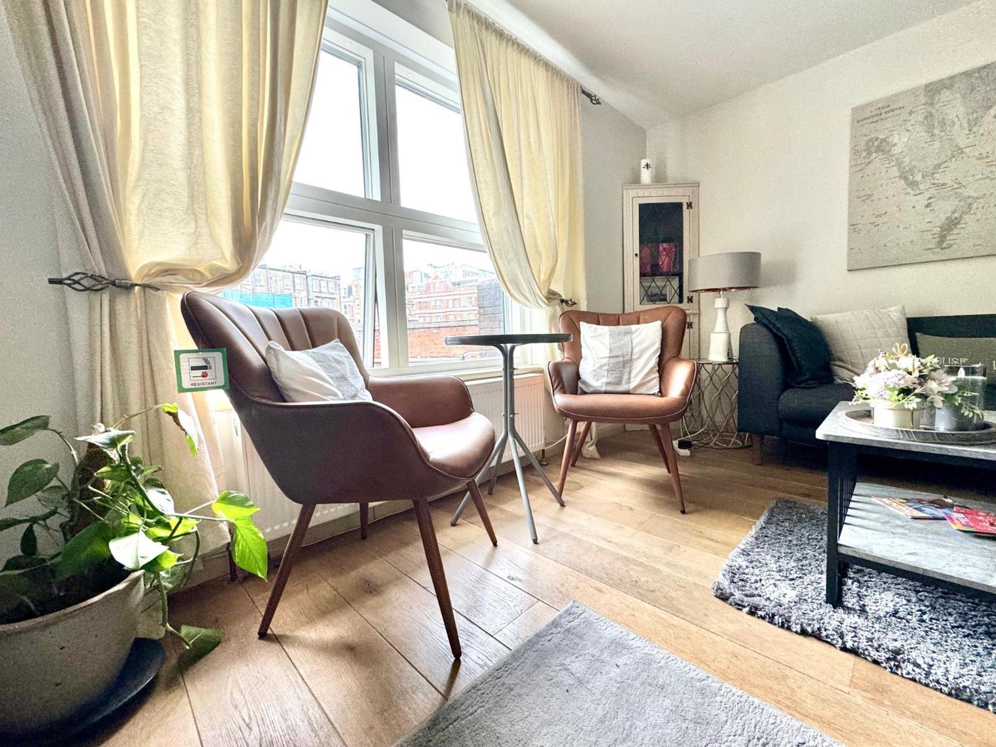 Super Central Beautiful Three Bedroom Londra Dış mekan fotoğraf